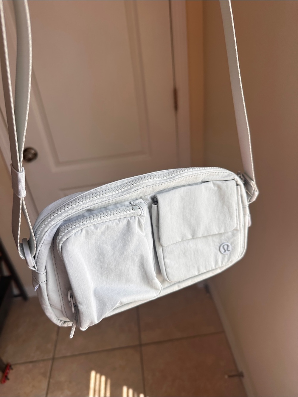 Lululemon Gray Multi Pocket Crossbody Bag Everyday Travel Passport NWOT